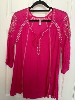 Monoreno Fuchsia Embroidered Peasant Tunic